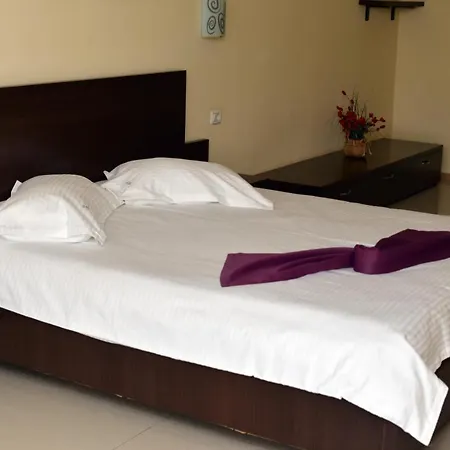 מלון Fortuna אפורי נורד