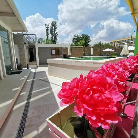 מלון Fortuna אפורי נורד